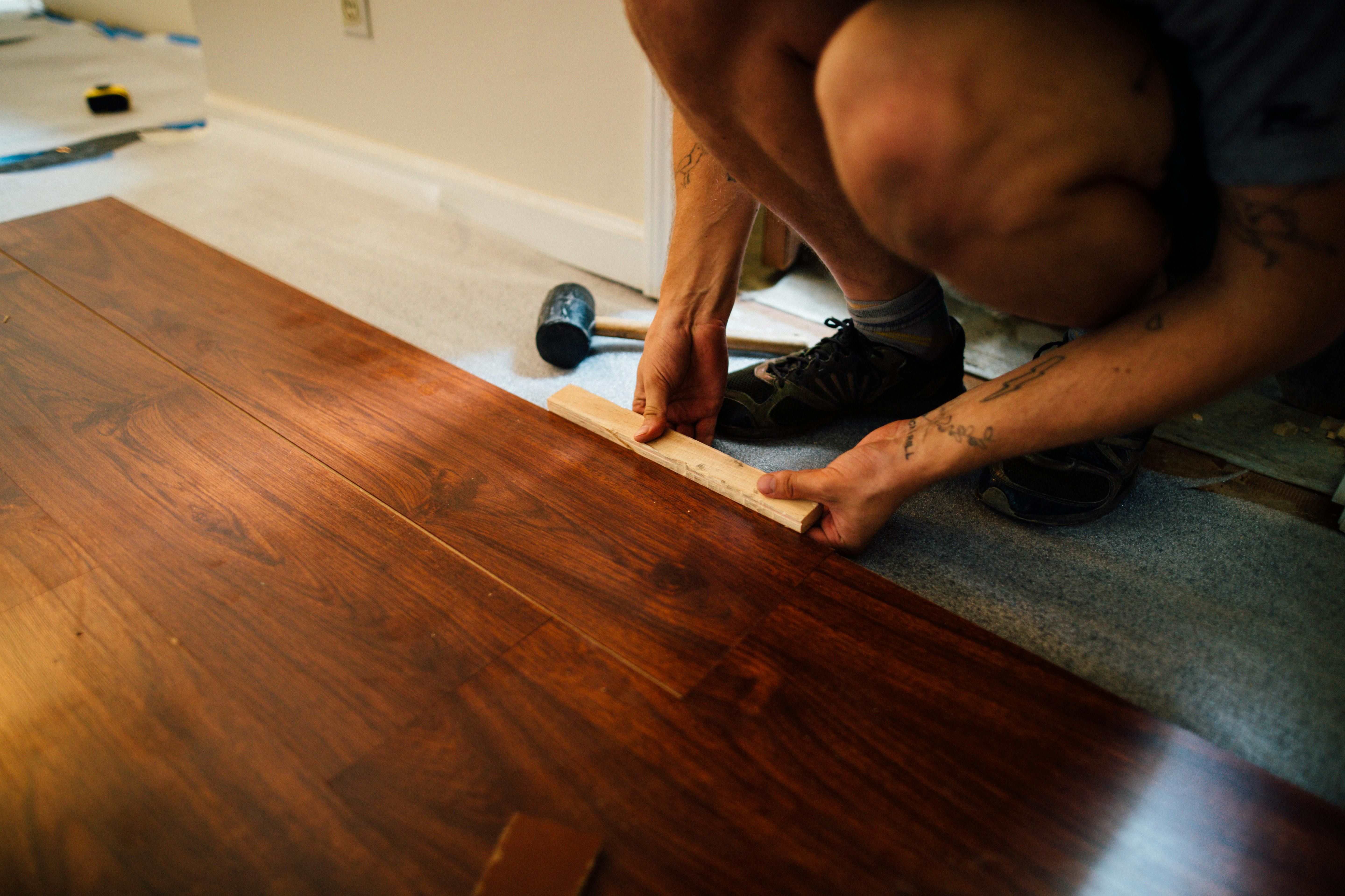 Hardwood flooring installation Toronto with oak planks and professional finish